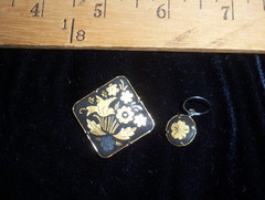 Vintage Damascene Gold Inlay Floral & Bird Motif Brooch Pin + extra Charm Spain
