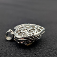 Vintage Juicy Couture Y2K Pave Puff Heart Rhinestone Pendant/Charm Silver Tone