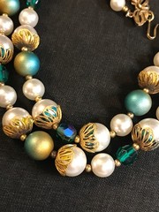 1950s-60s DEAUVILLE Faux Pearl Blue Accent Gold Tone Metal Beaded Necklace w/Tag