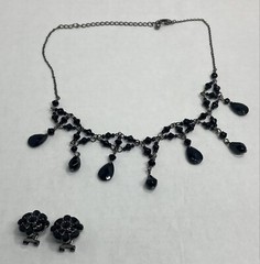 Liz Claiborne Black Cut Glass Clip Earrings & Dangle Drop Black Gunmetal Choker.