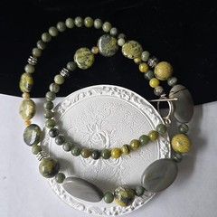 Vintage Gray Jasper Green Serpentine Stone Beads Hand Crafted Necklace 20″L