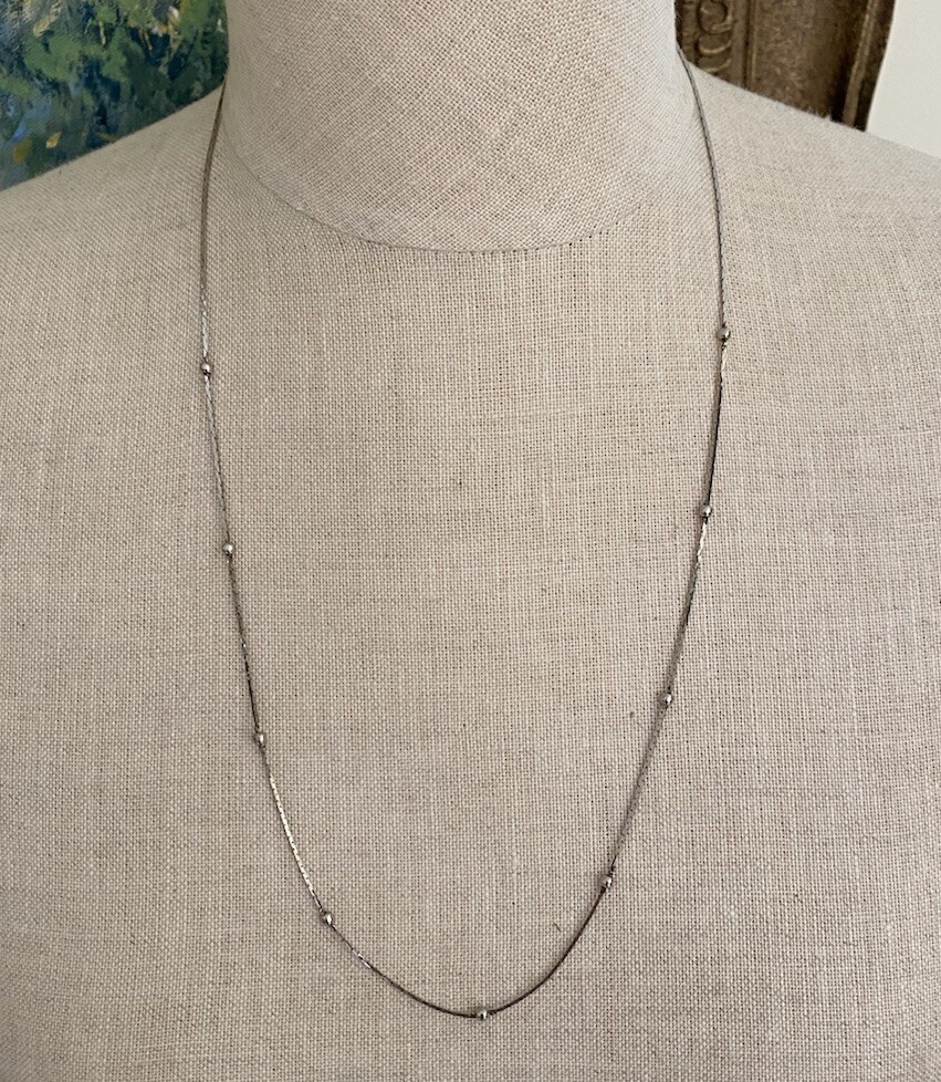 VINTAGE MEDICI SILVER TONE CHAIN NECKLACE