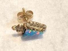 VINTAGE PIERCED EARRINGS~SILVER TONE/BLUE Multicolor Faux STONE – .25 x .50 in