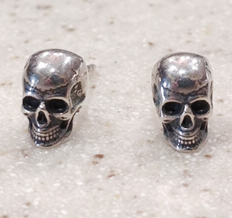 VINTAGE 925 STERLING SILVER SKULL PIERCED/POST STUD EARRINGS