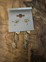 Vintage Leaf Dangle Earrings Gold Tone Triple Chain Red Pink Enameled Fashion