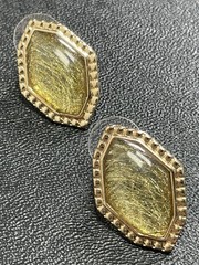 Vintage 1.2” Yellow Lucite Gold Tone Metal Earrings