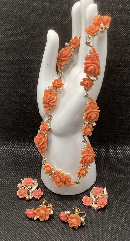 Vntg JAPAN 16 inch Choker Styler Necklace 2 pair Clip Earrings Coral Color 1950s