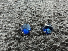 0.68g Vintage Sterling Silver 925 Earrings Deep Blue Faceted Sparkling Design M