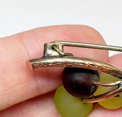 Antique FRENCH PATE-DE-VERRE NOVELTY GRAPE BROOCH GF/Rolled Gold Victorian Glass