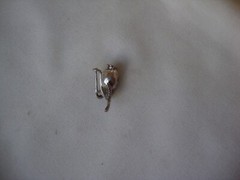 VINTAGE 1970-80s 3D POMEGRANATE LAVENDER TOPAZ STERLING SILVER STAMPED 925 PIN