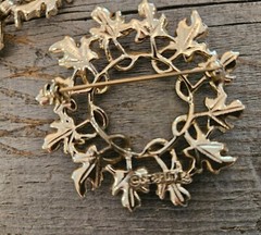 VINTAGE Sarah Coventry Maple Leaf Gold Silver Tone Bracelet Brooch Set GORGEOUS