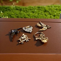 Bird Pin Lot (5) Bird and Blooms and Unbranded Vintage Pin Lot