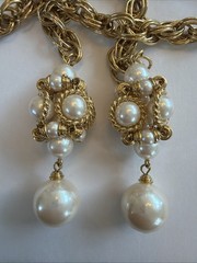 Vintage NWT Marvella Gold-Tone Faux Pearl Necklace Tassle Chain 42″