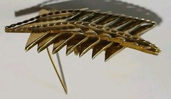 Vtg MCM Brutalist Gilt Sawtooth Brooch Pendant Architectural Gold Tone
