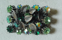 VTG. SIGNED AUSTRIAN EMERALD GREEN AURORA BOREALIS RHINESTONE BROOCH RECTANGULAR