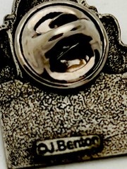 Vintage Signed J.Benton 1990s Pewter Finish ”I Dunno” Tac Pin
