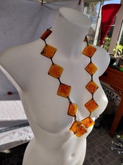 Vintage 1950’s/1960’s Bakelite Tortiose Shell NECKLACE 36″ 14 Amber Pendants