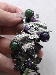 Vintage 60s Grape Vine Clip On Earrings And Matching Brooch, Silver Tone