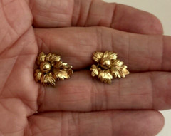 Vintage A&Z 1/20 12 Karat gold filled leaf screwback earrings