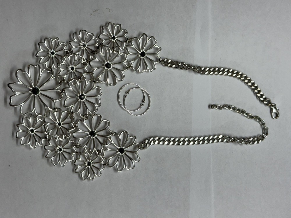 JOAN RIVERS Silver Tone Daisy Bib Necklace w/Translucent Black Rhinestones