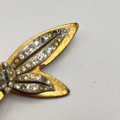 Vintage Bow Brooch Gold Tone Rhinestone Trombone Clasp AS IS 2.5″