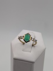 Vintage ES Simulated Emerald And Diamond Gold Over Sterling Silver Ring Size 7
