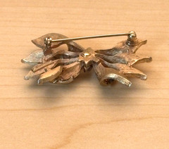 Vintage Brushed Goldtone Signed Coro Francois Ribbon Bow Pin-2”