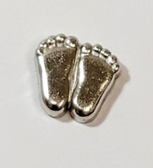 Vintage 1979 V. Evers Precious Baby Feet Metal Collectible Lapel Pin