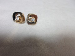 14K SOLID YELLOW & WHITE GOLD CZ STONE EARRINGS MARKED JAW POST STUD #14