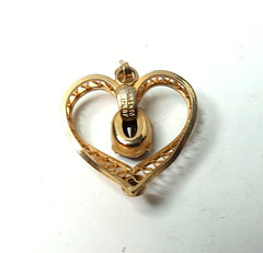 VTG WOMENS PENDANT 12K GOLD FILLED W/ RED STONE HEART 21MM