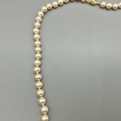Vintage Marvella Faux Pearl Necklace 22″ Cream Beaded Strand Gold Tone Clasp