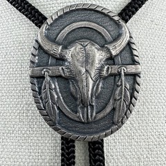 Stunning Vintage Silver Tone Buffalo Skull Western Bolo Tie