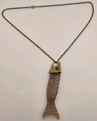 Vintage Rare Viking Knit Orante Articulated Blue Crystal Eye Gold Fish Necklace