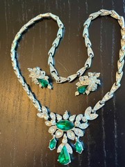 Beautiful Antique Vintage ORA 1930’s Necklace Earrings Emerald Rhinestones