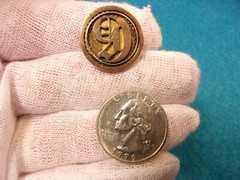 FANCY VTG ANTIQUE ROSE GOLD FILLED “D” COLLAR STUD BUTTON WITH “DWB”? MONOGRAM