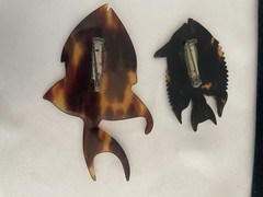 Vintage Celluloid Tortoise Brown Shell Hand Carved Fish Brooch Pins Freshwater