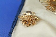 1950’s Vintage Jewels of Elegance Emerald Simulant Brooch & Earring Set