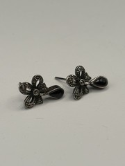 A Pair Of Vintage 925 Sterling Silver Dangle Earrings Black Rhinestones 2.9g