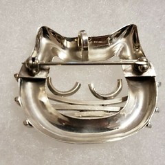 Vintage Modernist Mid-Century Silver Cat Face Brooch/Pendant with Secure Clasp