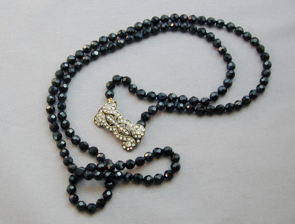 Gorgeous LaVintage Faceted Black Glass Art Deco Rhinestone Necklace 36″