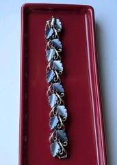 Vtg MCM Silver Tone GREY Blue Molded Thermoset Leaf Leaves Link 7¼” Bracelet