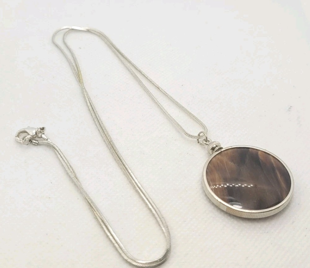Silver Tone Necklace Chain Pedant Tiger Eyes Imitation 26in.