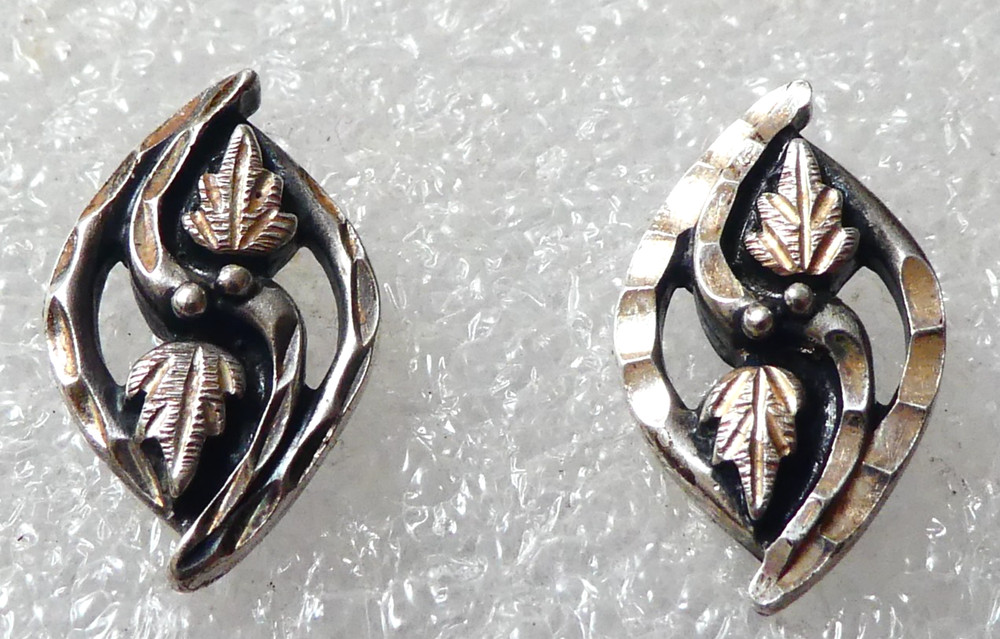 Vintage WM Wheeler Sterling Silver Grape Leaf Stud Earrings
