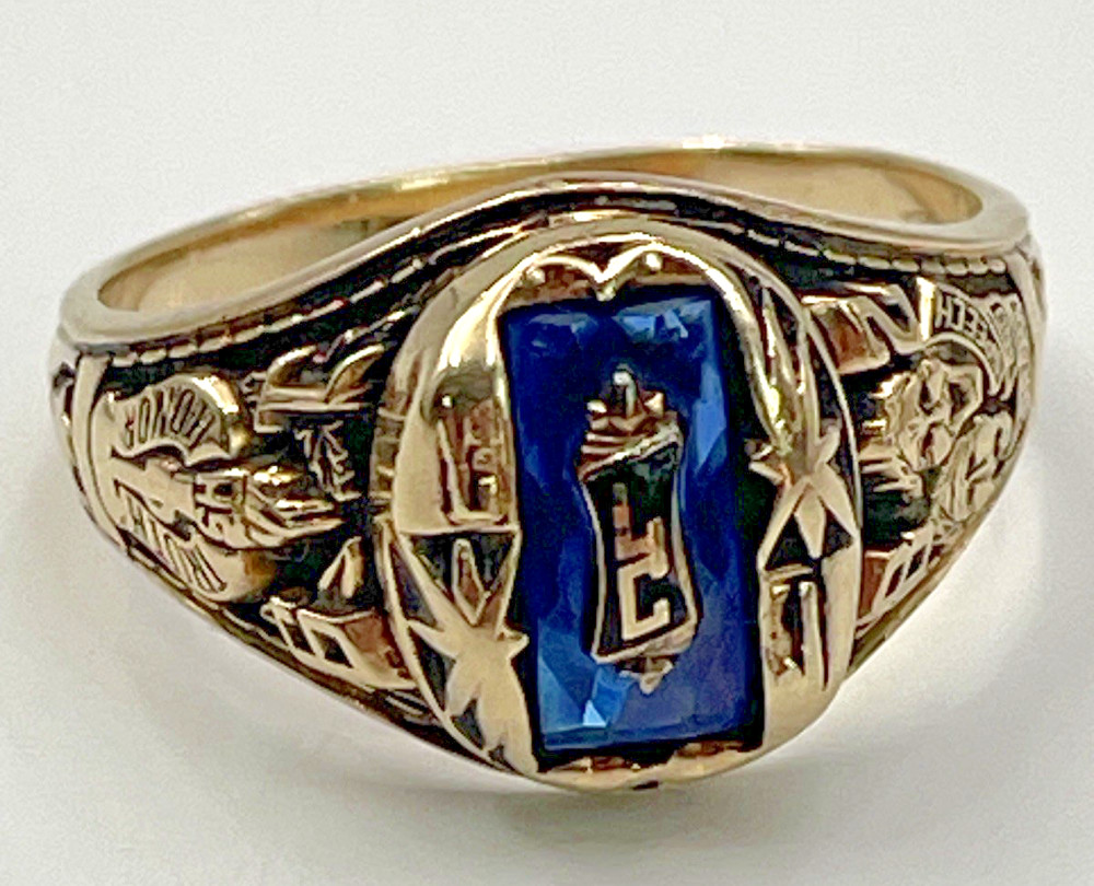 Vintage 1982 Jostens 10K Yellow Gold LC High School Class Ring Blue Stone Size 9