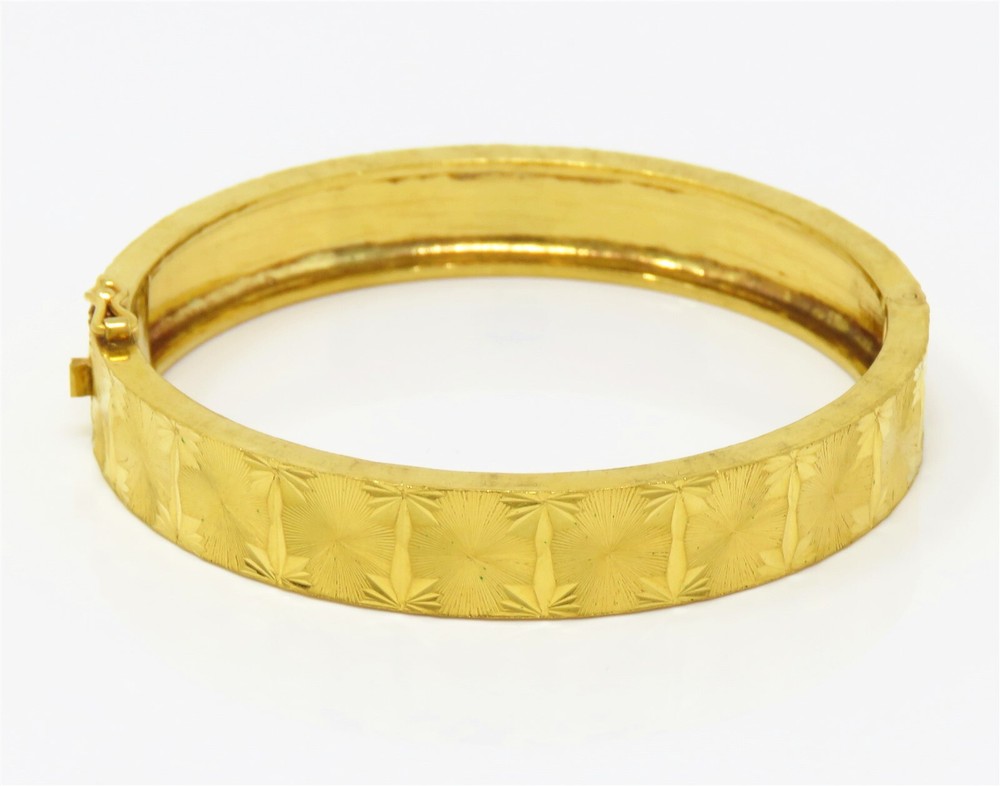 NYJEWEL Chow Sang Sang 周生生 22k Yellow Gold Investment Bangle Bracelet 5.75″