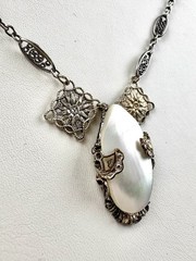 VTG Nouveau Deco MOP & Silver Filigree Pendant & Filigree Chain Necklace 15.25”