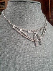 Vintage prong set Rhinestone Festoon Style Statement necklace. 15.5″