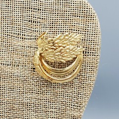 German 18K GF Sculpted Leaf Open Ring Brooch