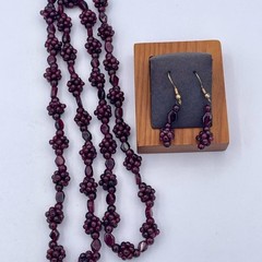 Vintage Almandine Garnet Beaded Necklace & Earrings Set 30” Long Cluster 424ct