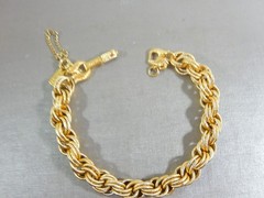 VTG MONET CHUNKY TEXTURED GOLD TONE MULTI LINK 7.5″ BRACELET W SAFETY CHAIN